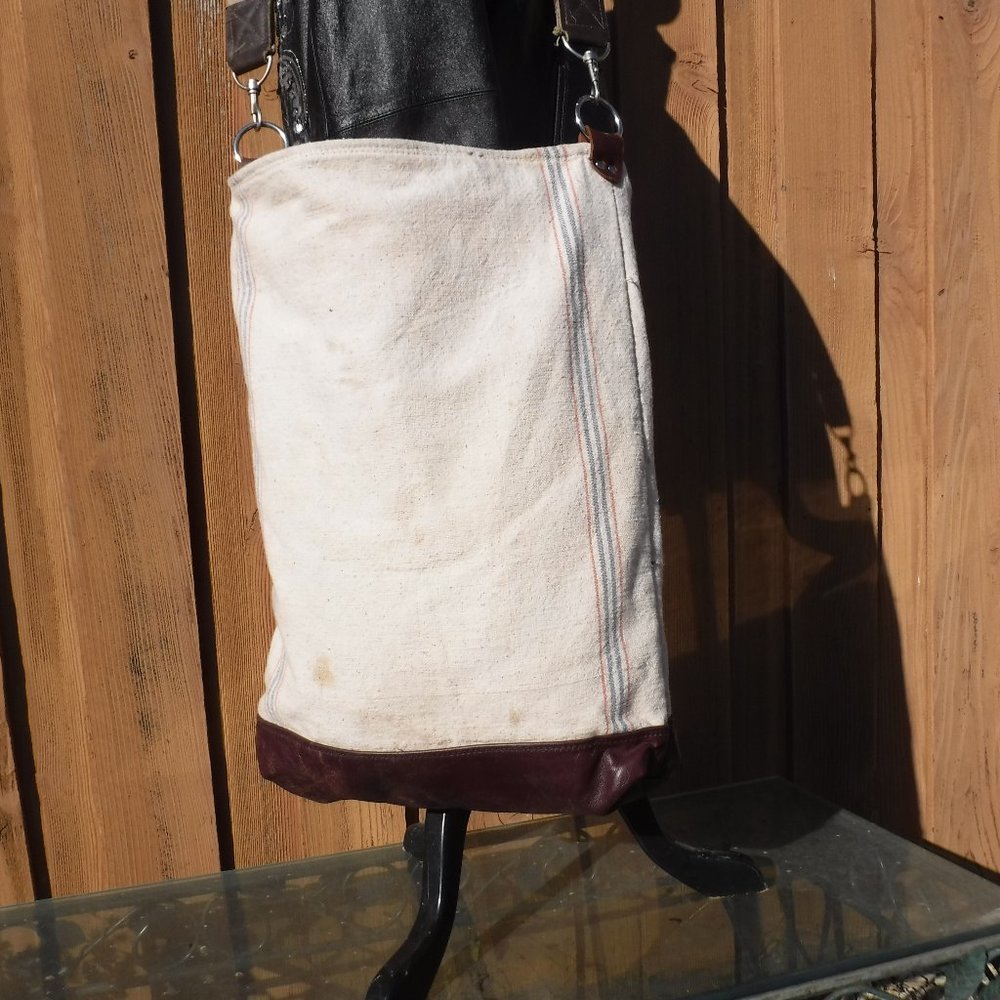 Crossbodyleather Extra Large Leather/Cotton Tote Made in USA - Picture 6 of 12